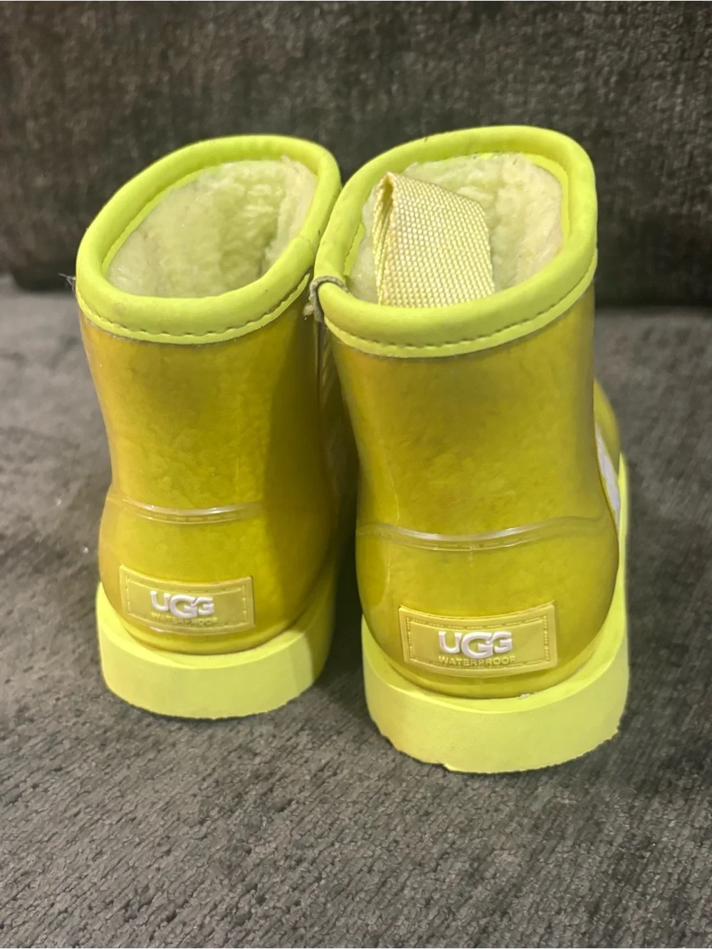 UGG Kids Waterproof Boot Lined Lime Green Clear Mini II Girls 12 US(S/N1112386K)